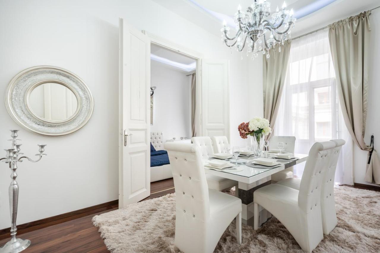 Opera Balkony Luxury Apartment With Free Parking Budapest Exterior foto
