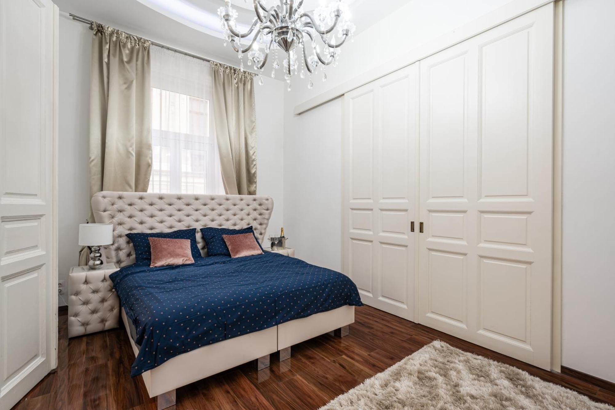 Opera Balkony Luxury Apartment With Free Parking Budapest Exterior foto